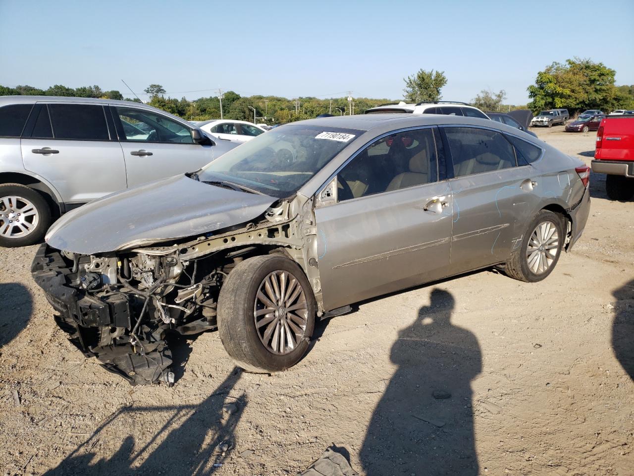 2015 Toyota Avalon - Image 1