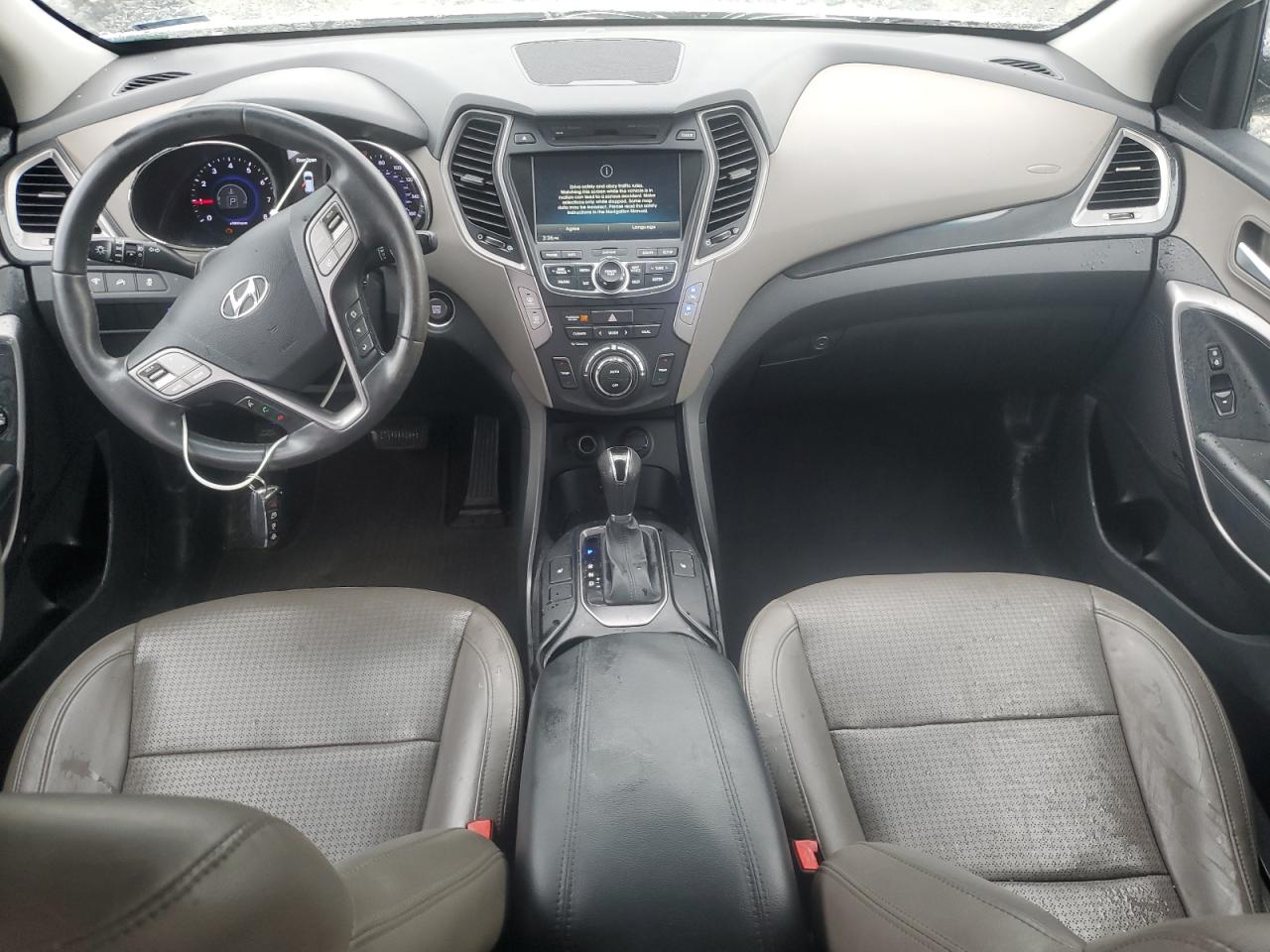 2014 Hyundai Santa Fe - Image 8