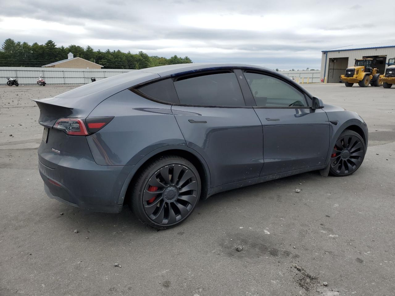 VIN 7SAYGDEF1NF398639 2022 TESLA MODEL Y no.3