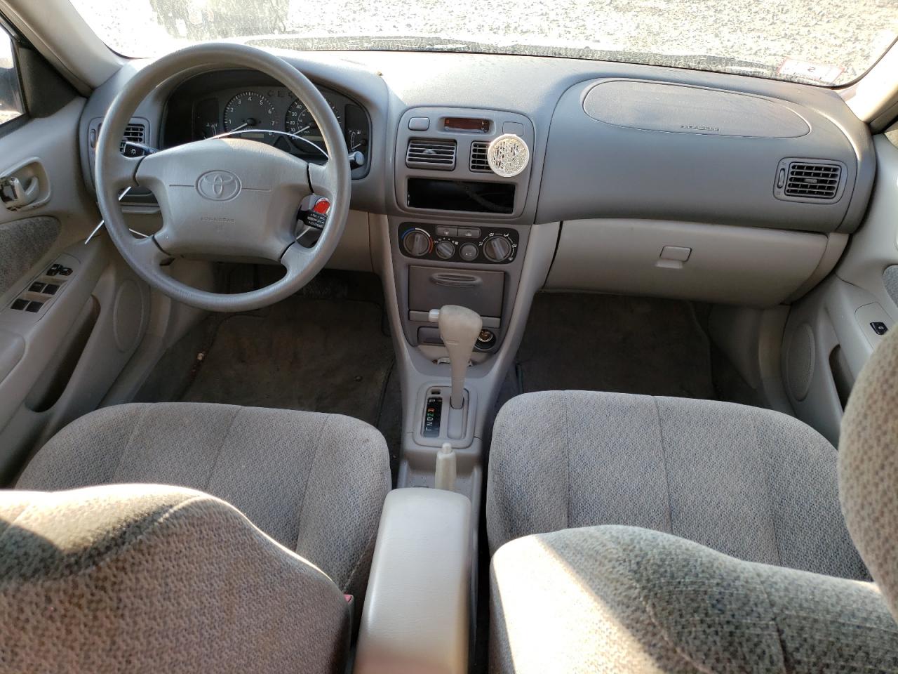 2T1BR12E52C537615 2002 Toyota Corolla Ce