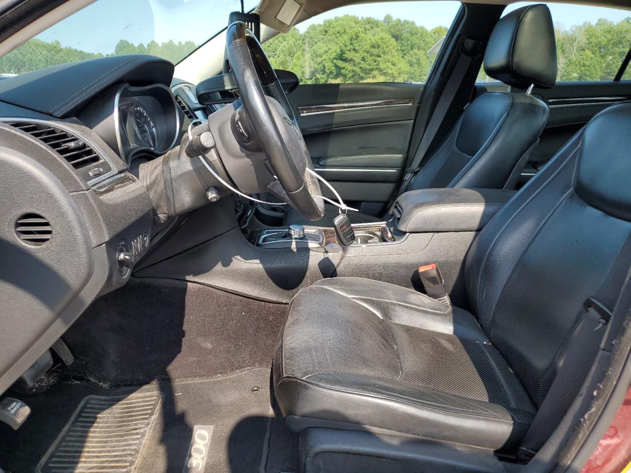 2016 Chrysler 300 - Image 7