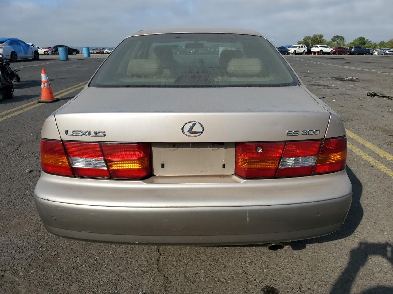 JT8BF22G5V5008651 1997 Lexus Es 300