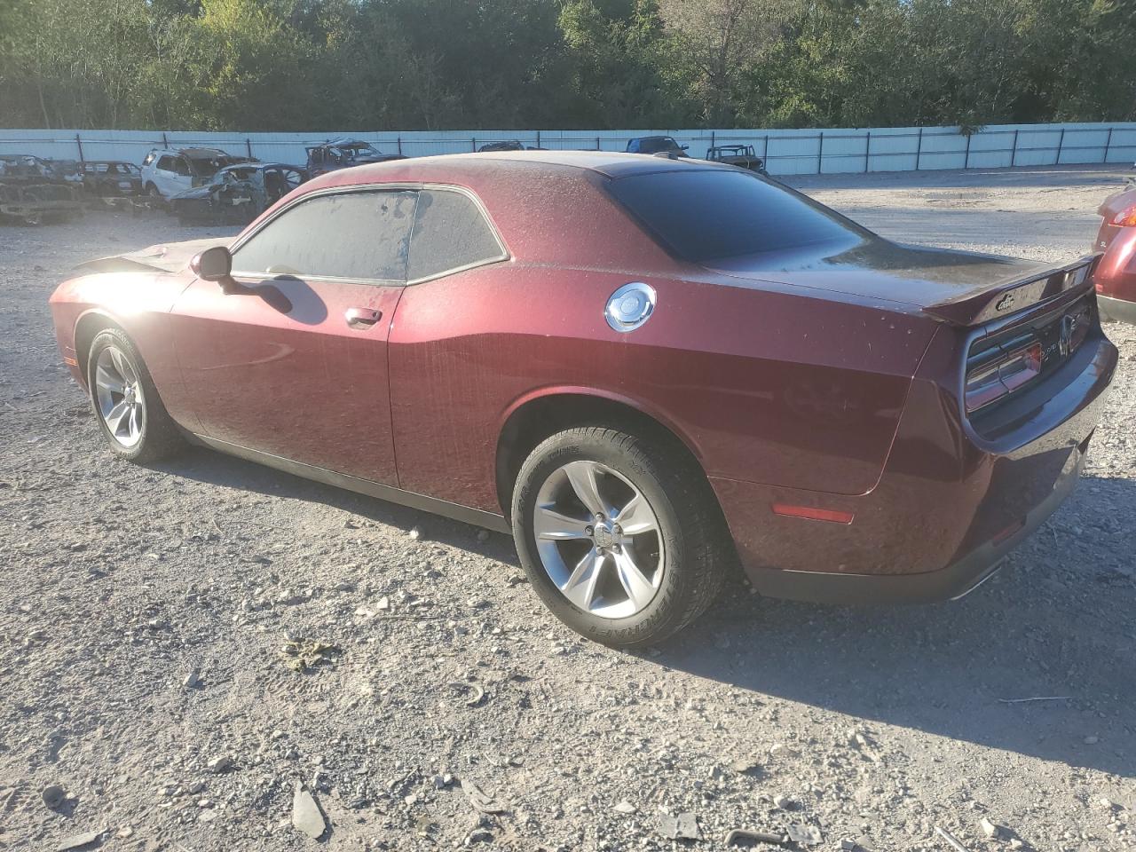 2C3CDZAGXJH237663 2018 DODGE CHALLENGER - Image 2