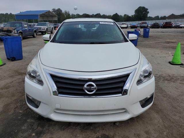 Sedans NISSAN ALTIMA 2013 Biały