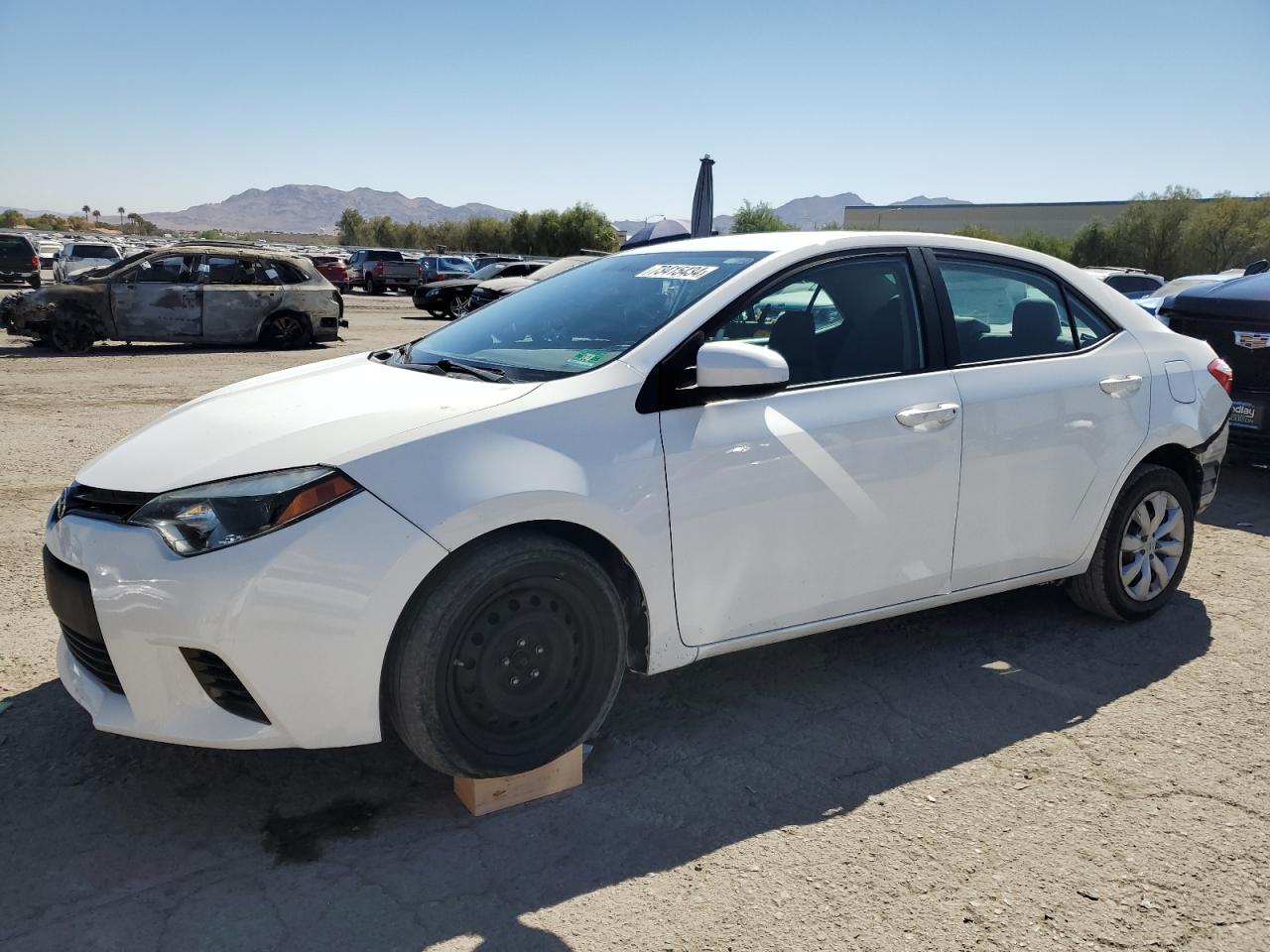 5YFBURHE6GP458675 2016 TOYOTA COROLLA - Image 1