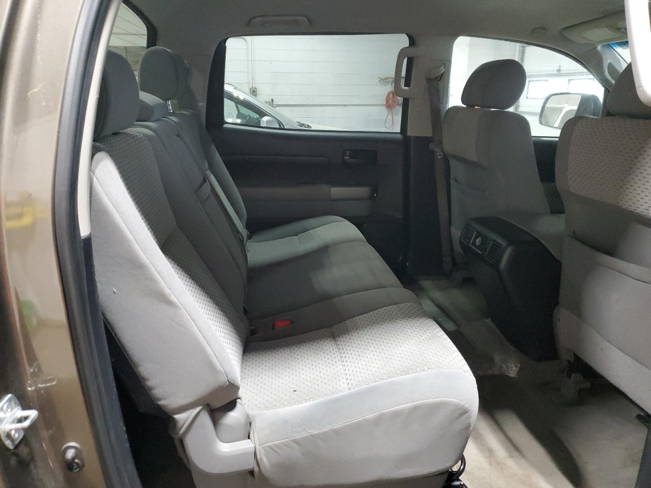 2010 Toyota Tundra Crewmax Sr5 VIN: 5TFDW5F15AX117692 Lot: 72051794