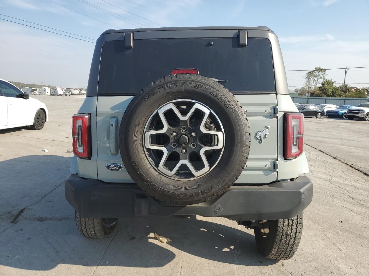 1FMDE5DH2NLB13692 2022 Ford Bronco Base