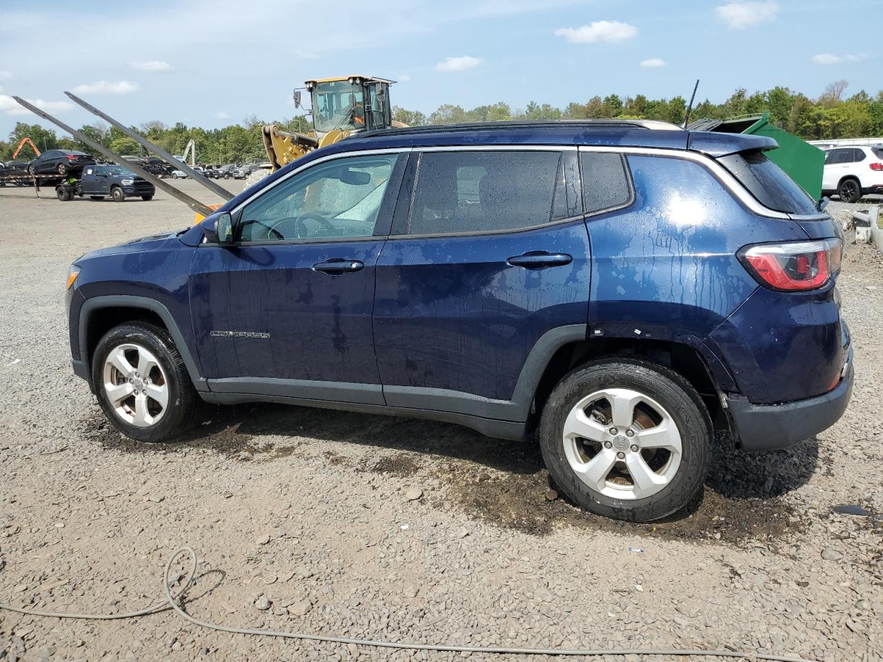 3C4NJDBB4KT768160 2019 JEEP COMPASS - Image 2