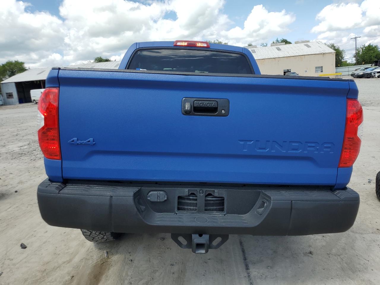 5TFDW5F17KX854281 2019 Toyota Tundra Crewmax Sr5