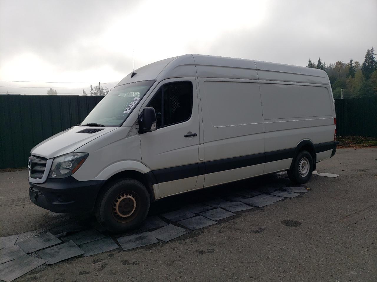 VIN WD3PE8DD2GP332691 2016 MERCEDES-BENZ SPRINTER no.1