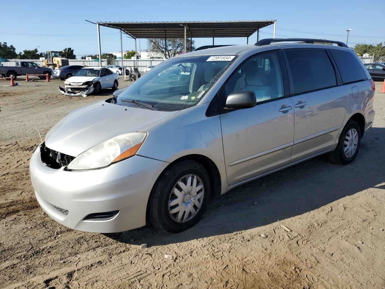 2010 Toyota Sienna - Image 1