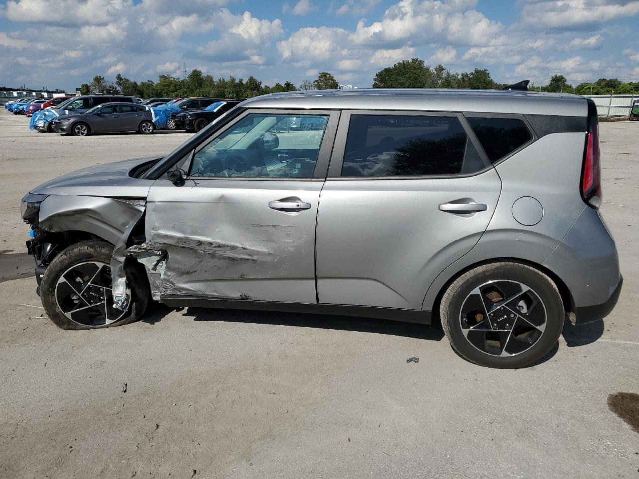 2023 Kia Soul - Image 2