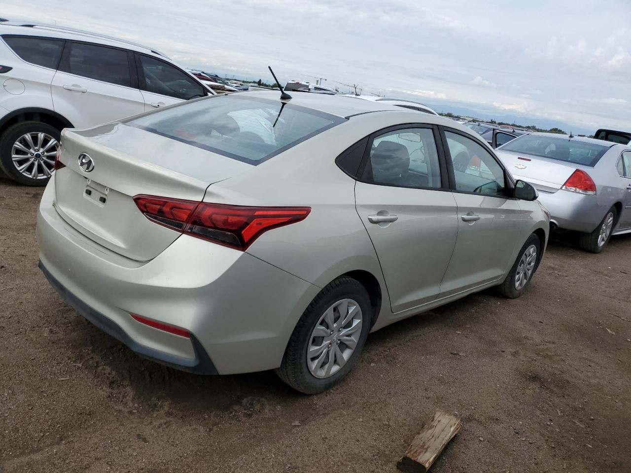 VIN 3KPC24A33KE062560 2019 HYUNDAI ACCENT no.3