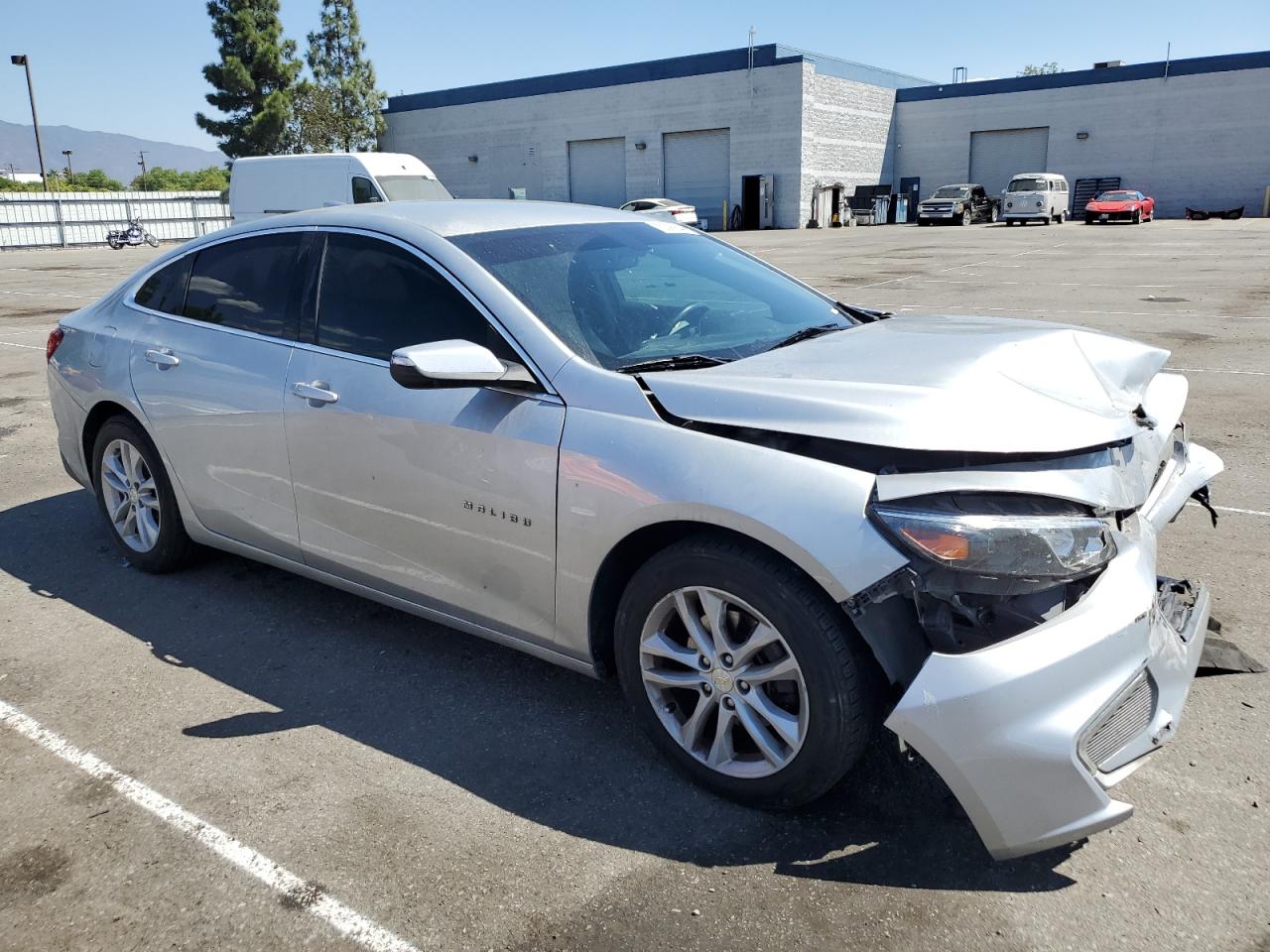 2017 Chevrolet Malibu - Image 4