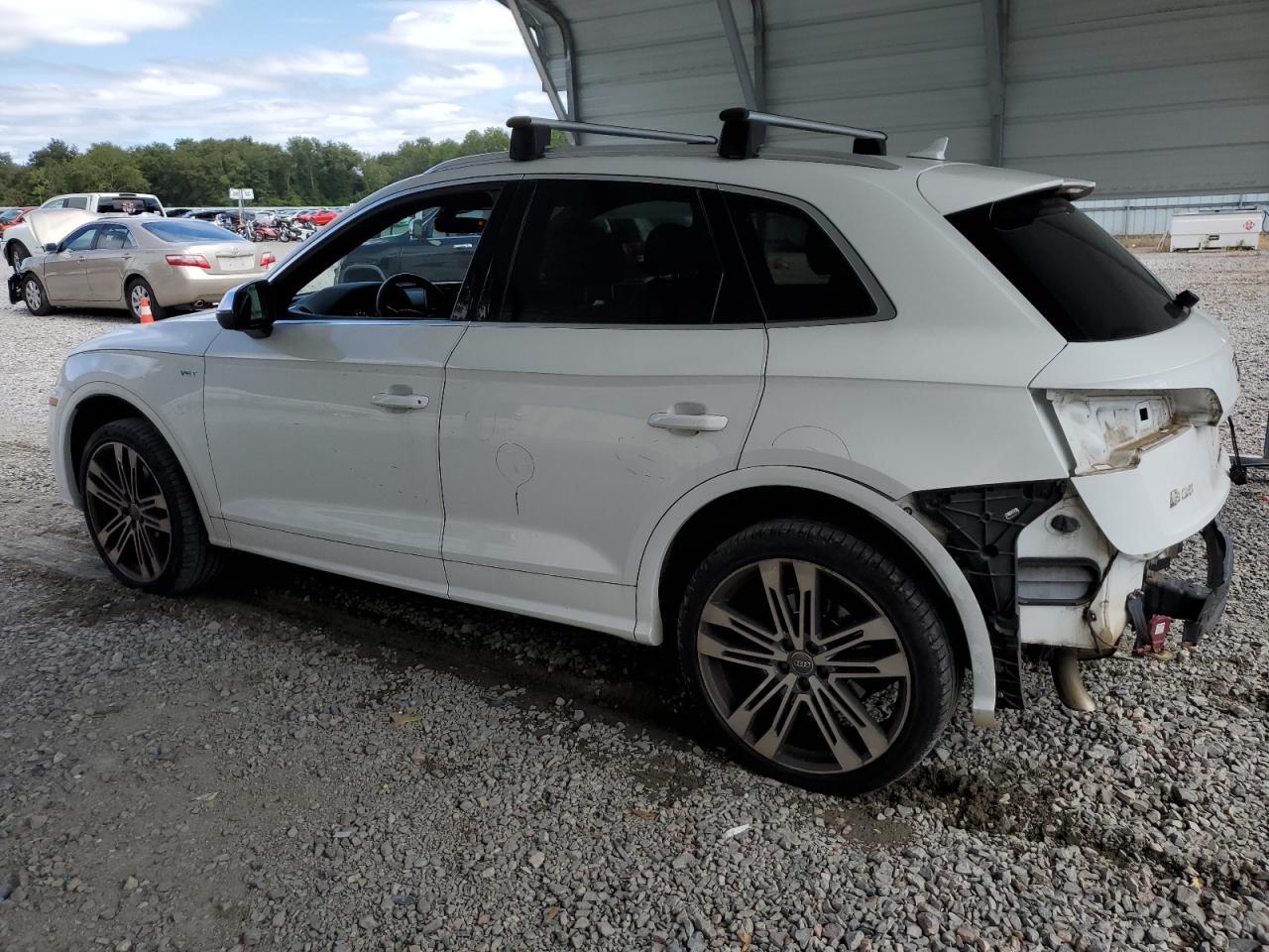 WA1A4AFY5J2008235 2018 AUDI SQ5 - Image 2