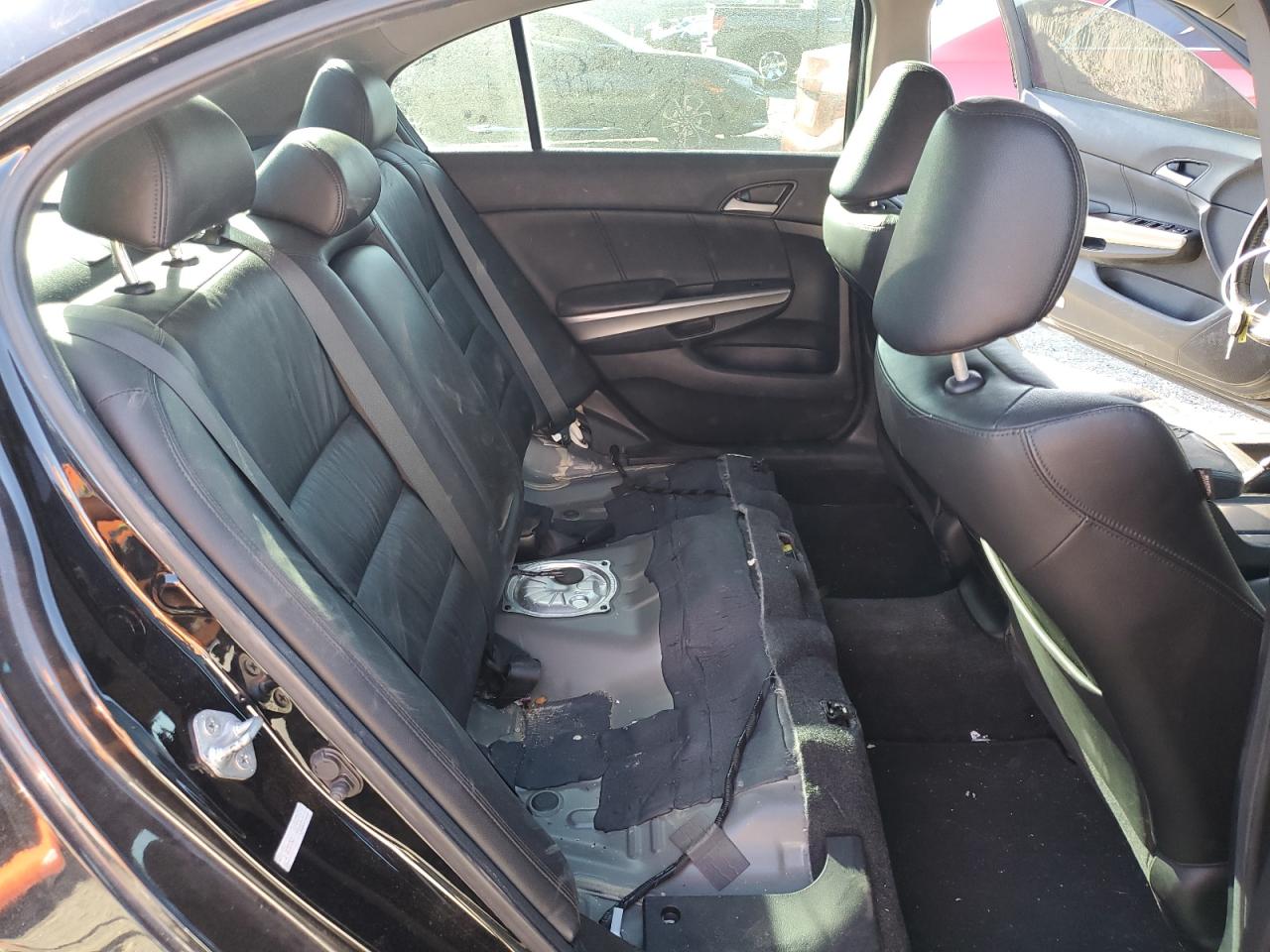 2010 Honda Accord Exl VIN: 1HGCP2F81AA132635 Lot: 72773794