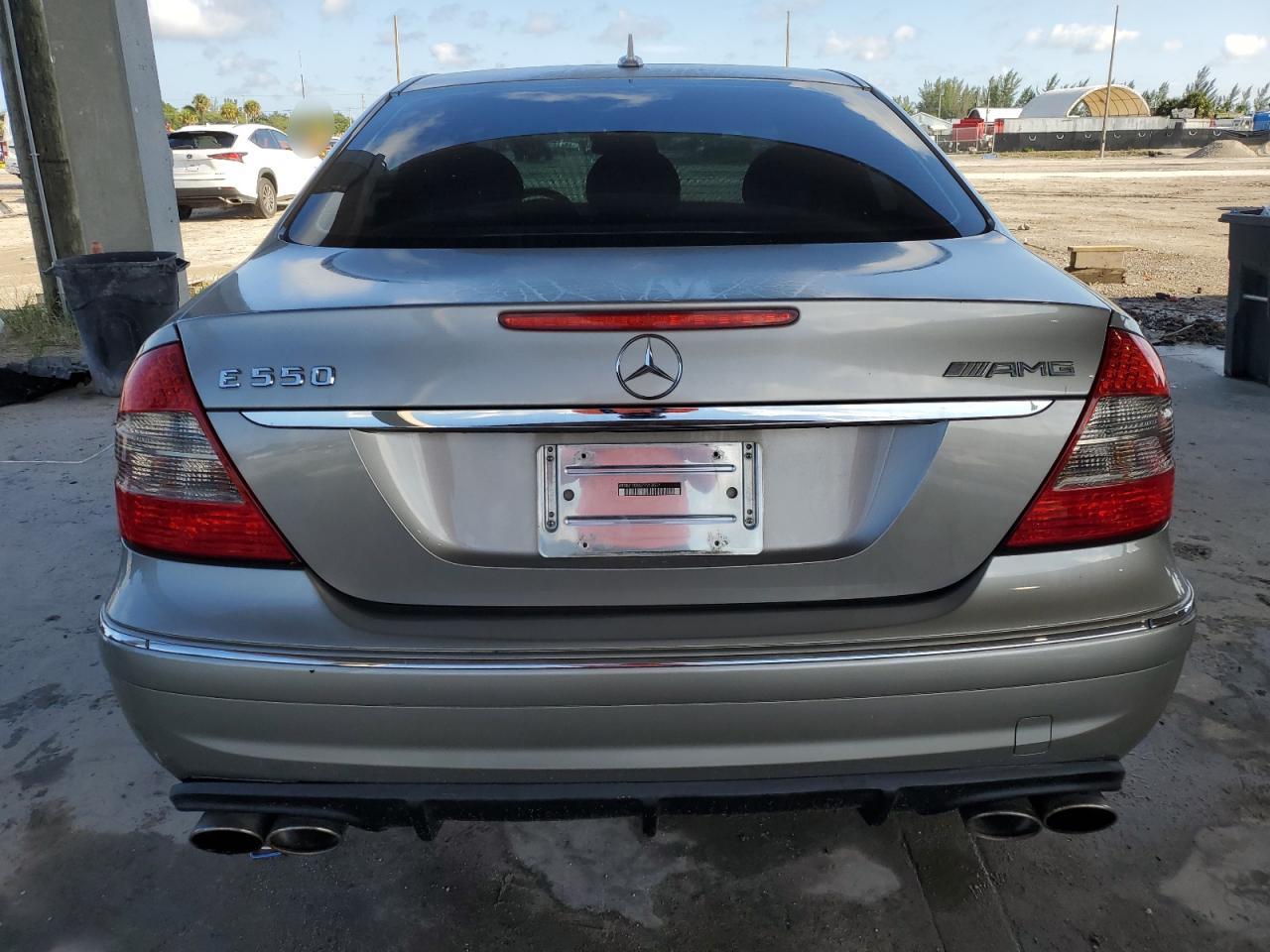 2007 Mercedes-Benz E 550 4Matic VIN: WDBUF90X87X213554 Lot: 71536294