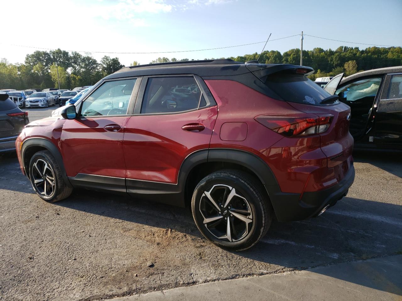 2021 Chevrolet TrailBlazer - Image 2