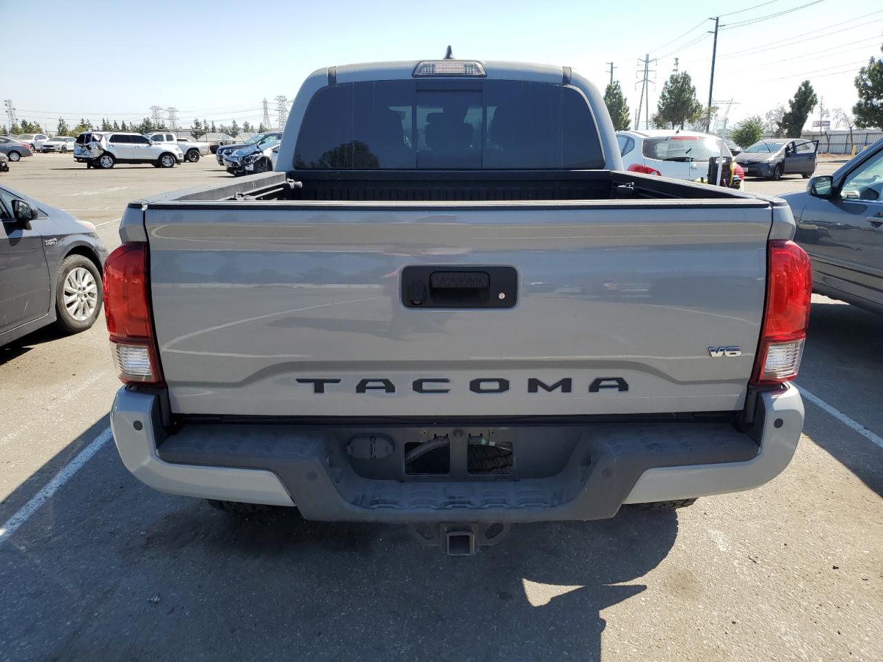 3TMCZ5AN6KM219832 2019 Toyota Tacoma Double Cab