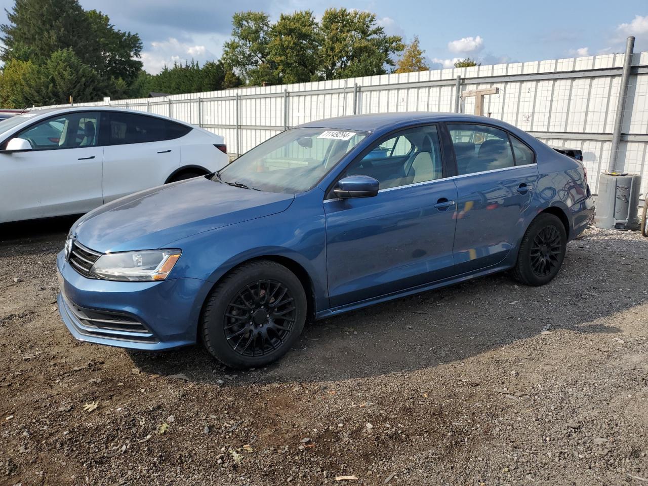 3VW2B7AJ3HM354247 2017 VOLKSWAGEN JETTA - Image 1