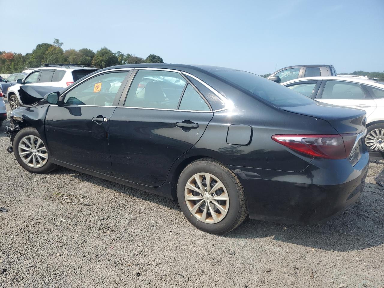 4T1BF1FK5HU279130 2017 TOYOTA CAMRY - Image 2