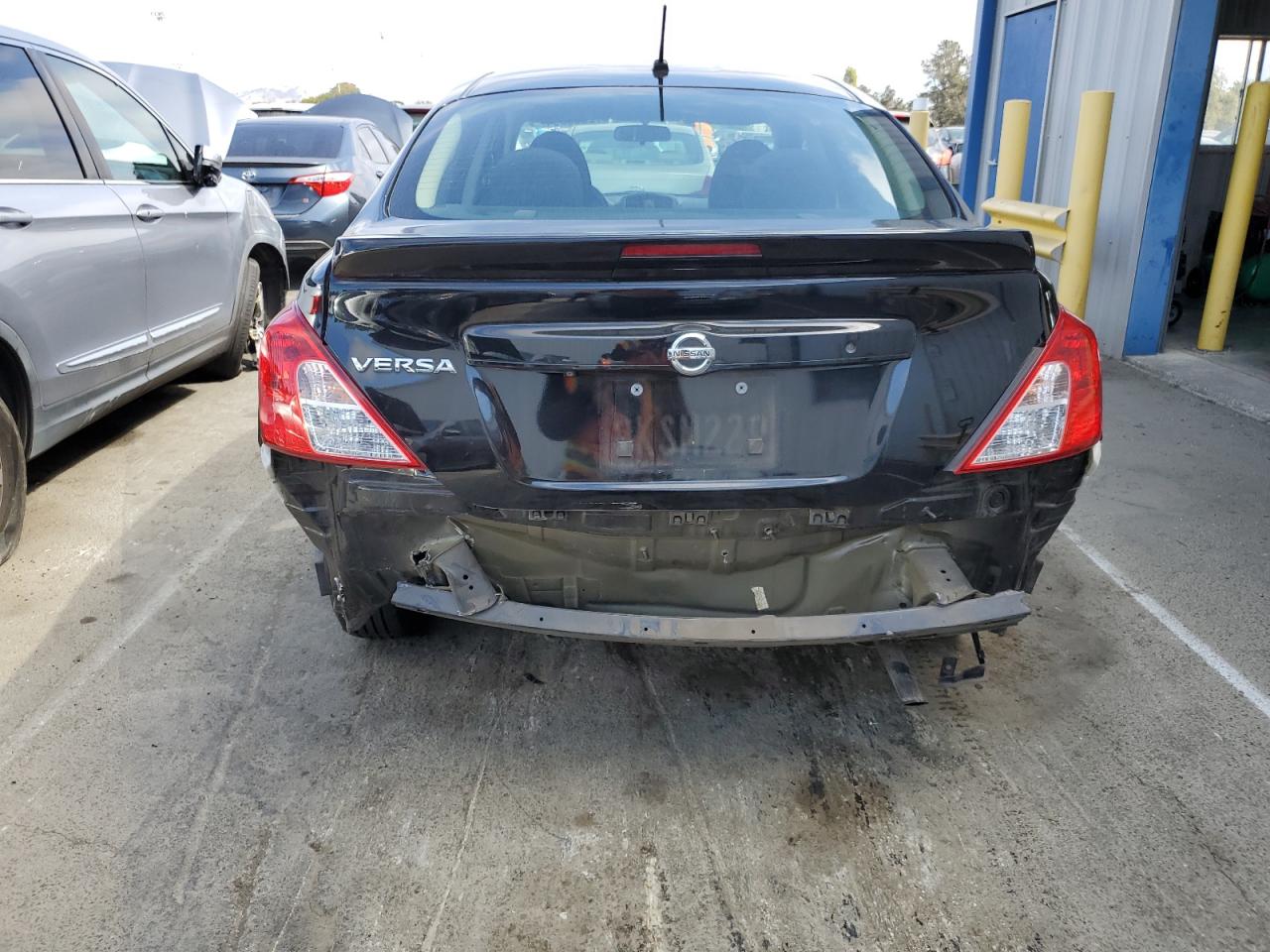 2019 Nissan Versa S VIN: 3N1CN7AP6KL835872 Lot: 72858894