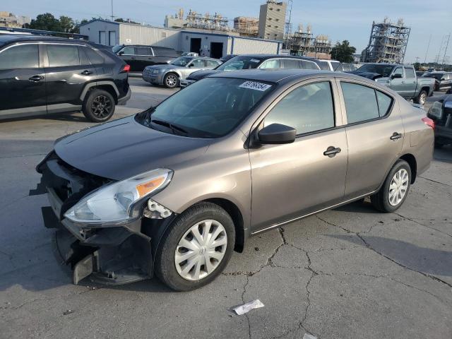  NISSAN VERSA 2017 Сірий