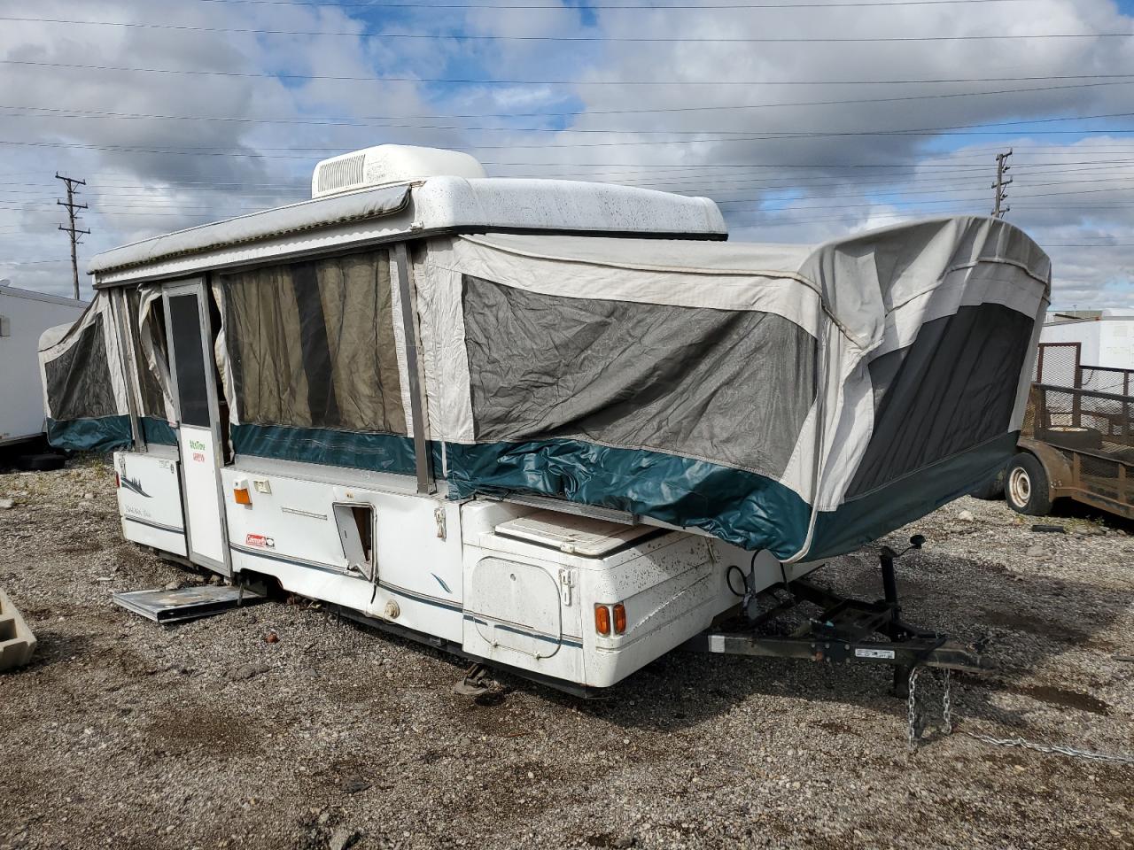 2001 Cole Niagara for Sale in Elgin, IL - Side