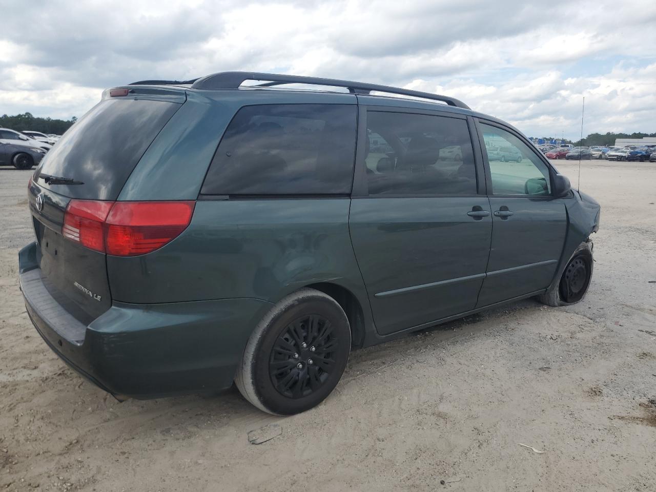 2005 Toyota Sienna - Image 3