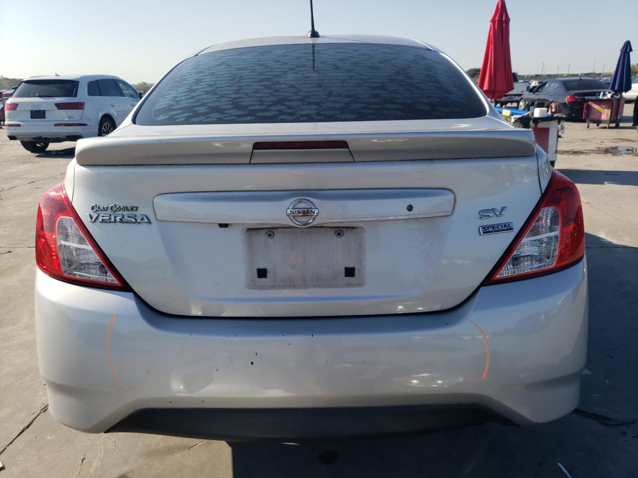 2017 Nissan Versa S VIN: 3N1CN7AP5HL810468 Lot: 71012734