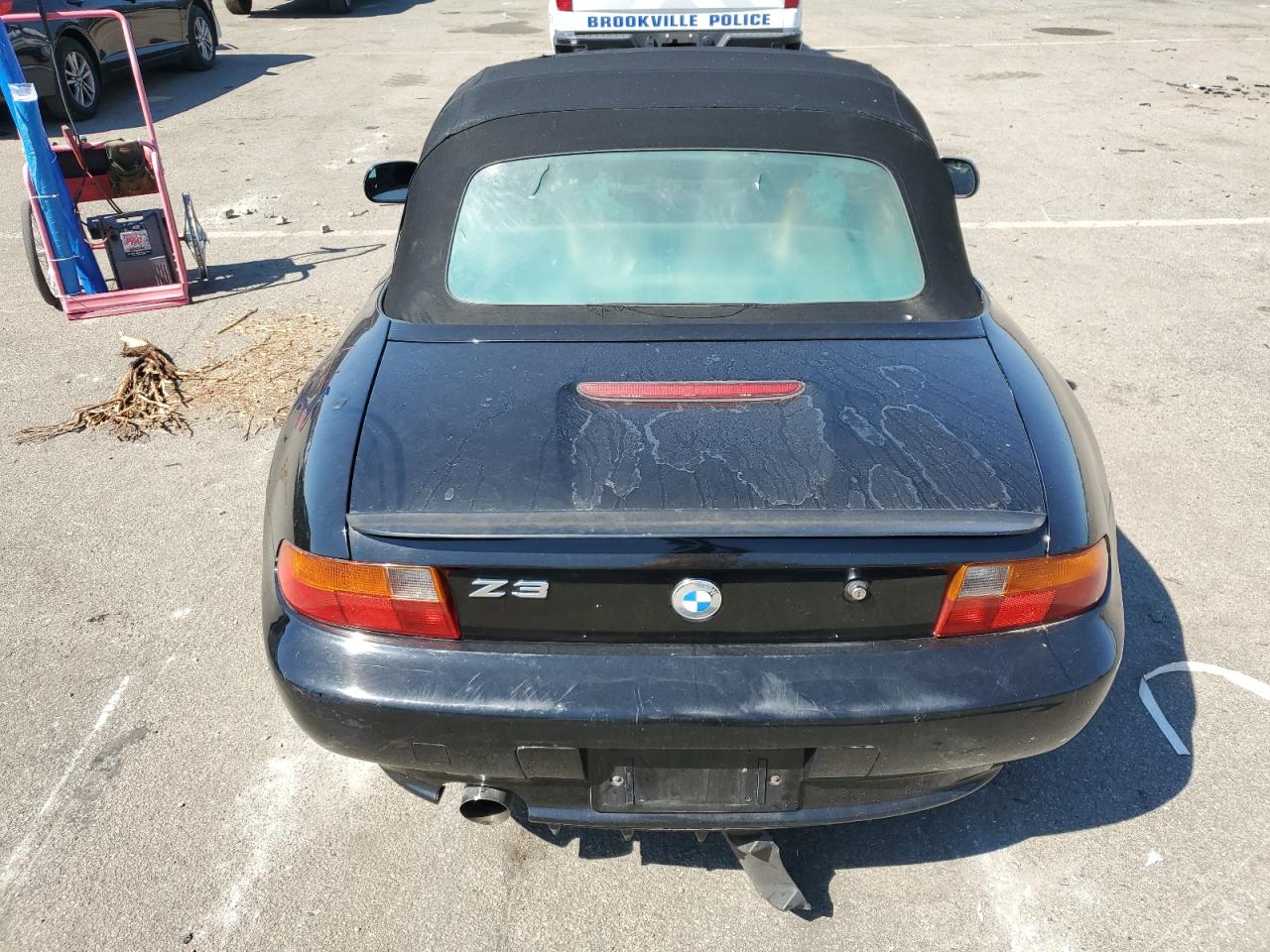 4USCH7323TLB71322 1996 BMW Z3 1.9