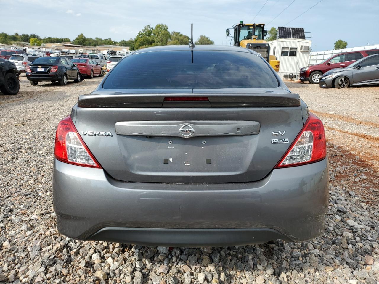 2018 Nissan Versa S VIN: 3N1CN7AP3JL852935 Lot: 71450074