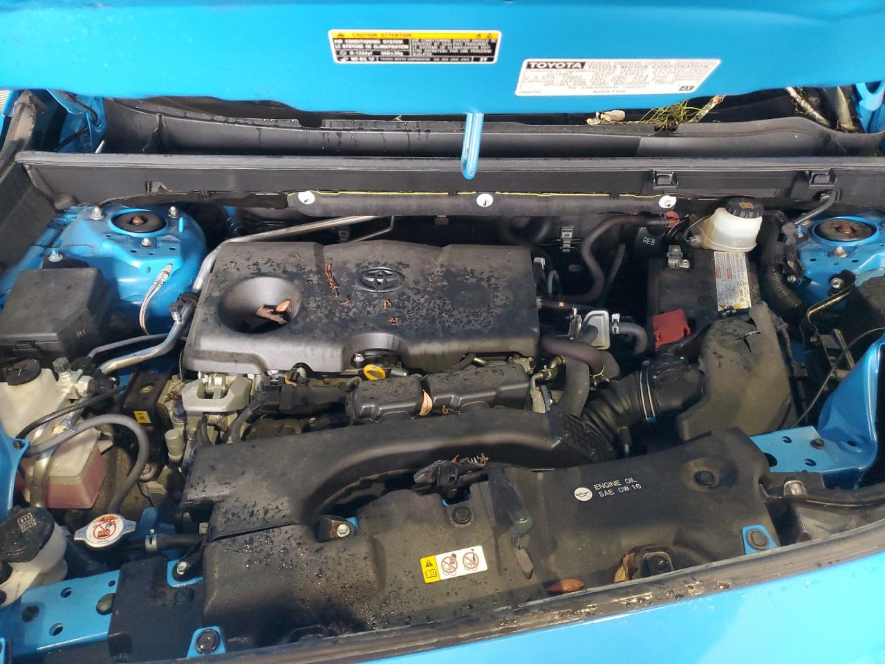 JTMC1RFV6KD004759 2019 Toyota Rav4 Xle Premium