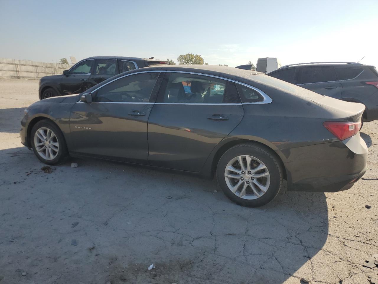 1G1ZD5STXJF255634 2018 CHEVROLET MALIBU - Image 2