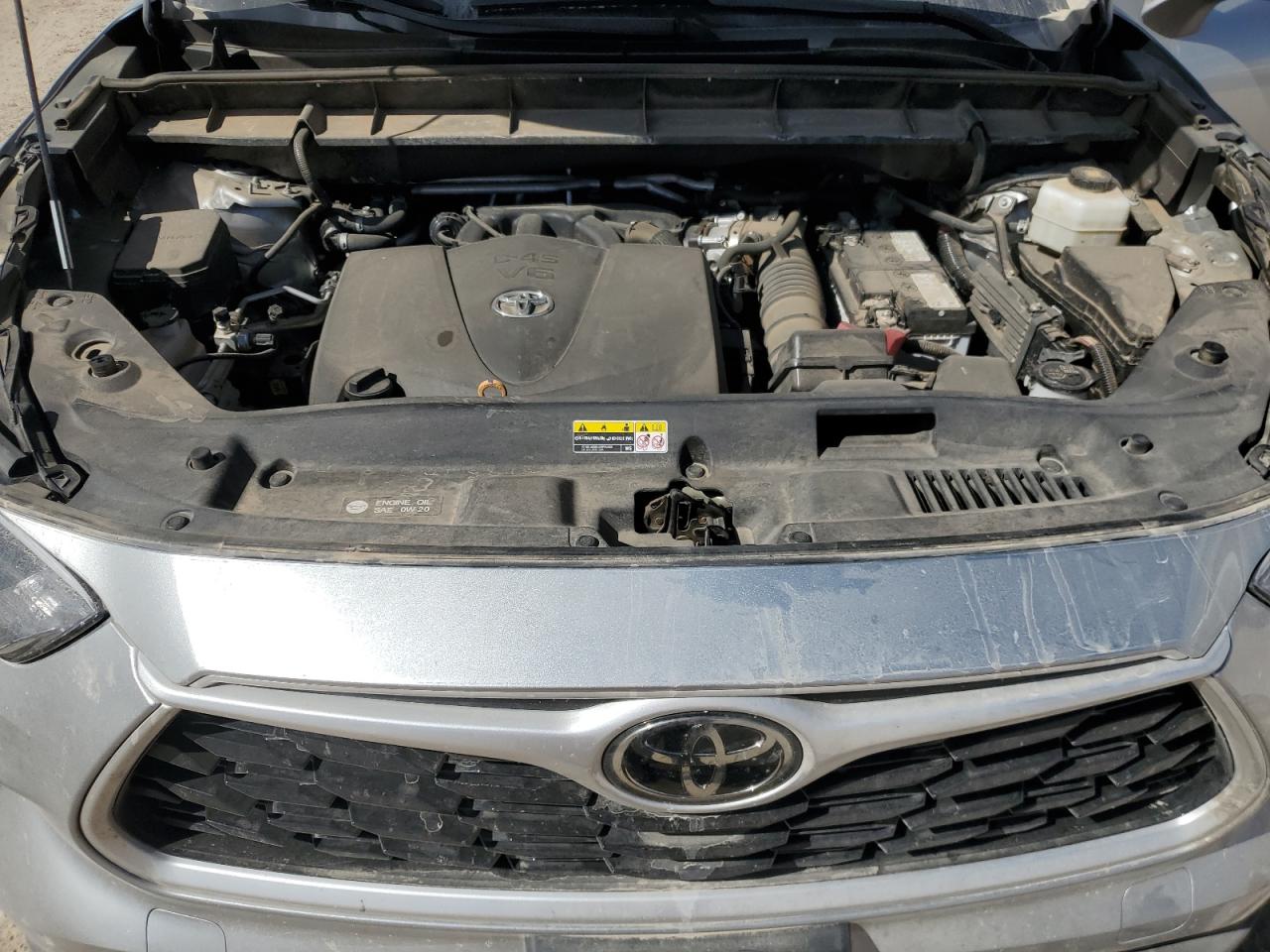 5TDGZRAH7MS083801 2021 Toyota Highlander Xle