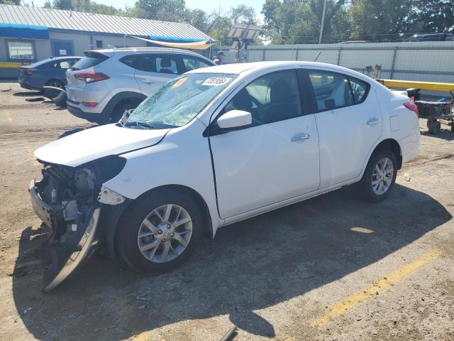  NISSAN VERSA 2017 White