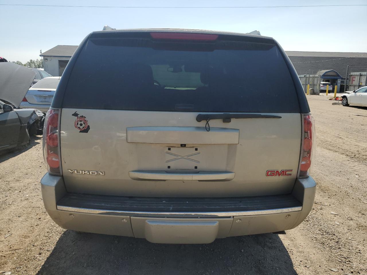 VIN 1GKS2EEF1DR188272 2013 GMC YUKON no.6