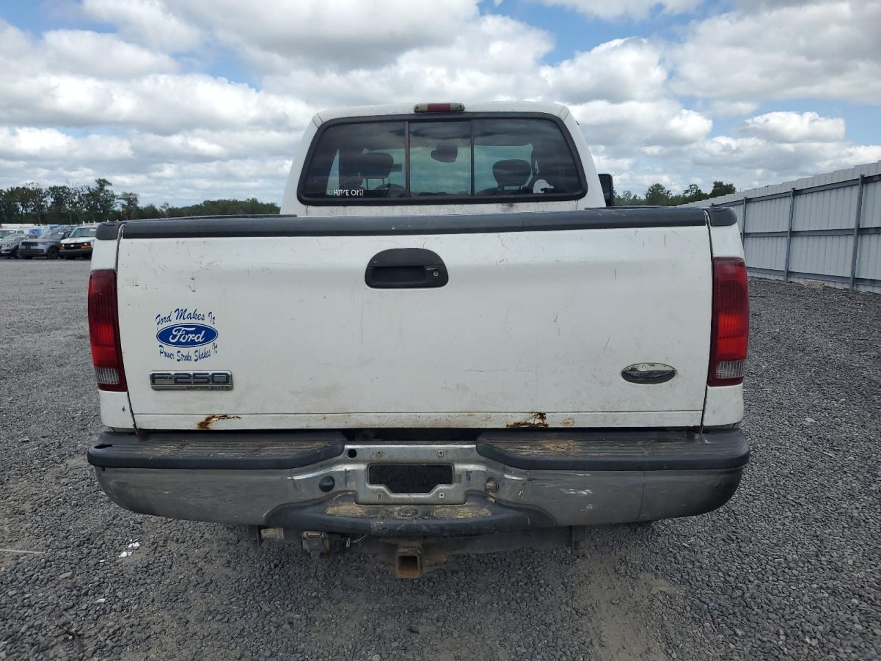 2005 Ford F250 - Image 6
