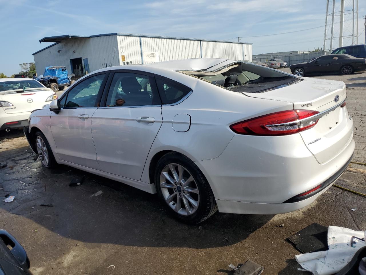 3FA6P0HD3HR220599 2017 FORD FUSION - Image 2