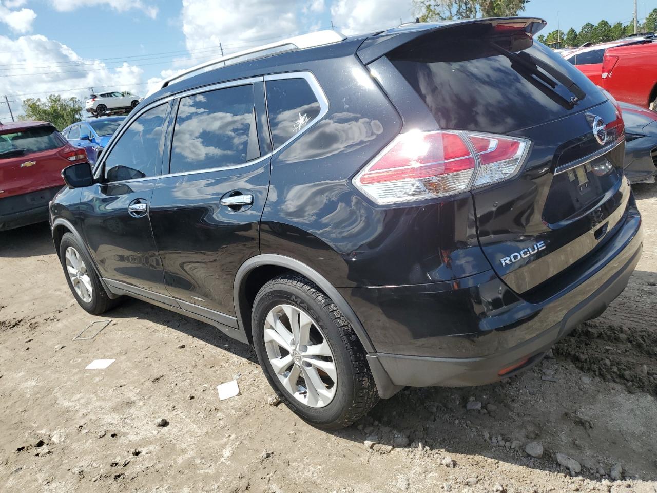 JN8AT2MT1GW024377 2016 NISSAN ROGUE - Image 2