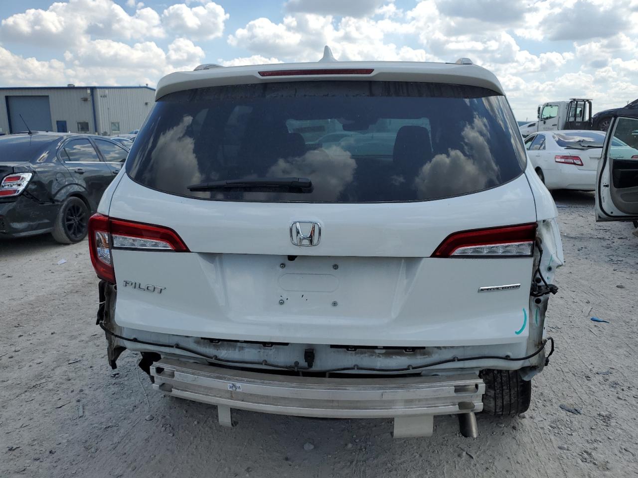 2022 Honda Pilot Se VIN: 5FNYF5H22NB032185 Lot: 71749484