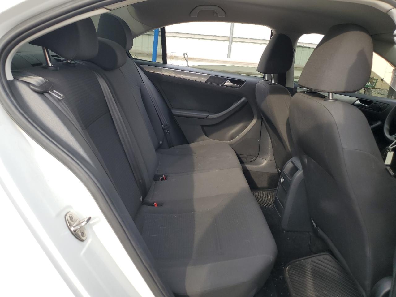 3VWD17AJ0FM347975 2015 Volkswagen Jetta Se