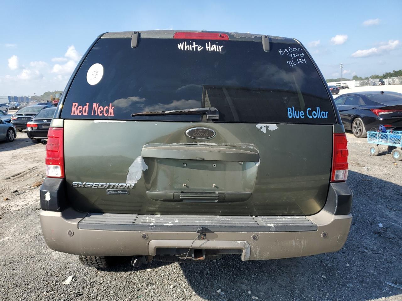 1FMRU17W84LA70695 2004 Ford Expedition Eddie Bauer