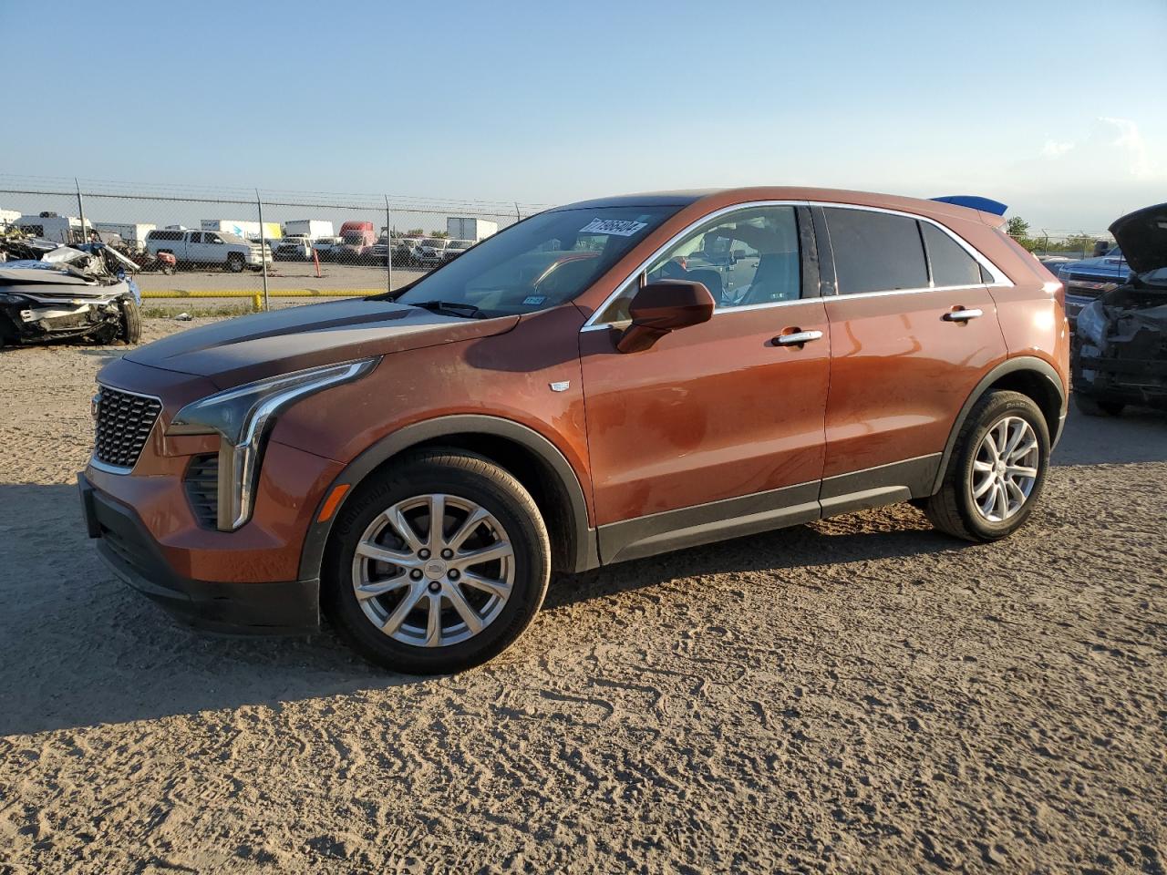 1GYAZAR48KF209714 2019 Cadillac Xt4 Luxury