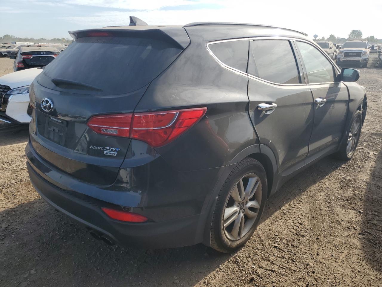 2015 Hyundai Santa Fe - Image 3