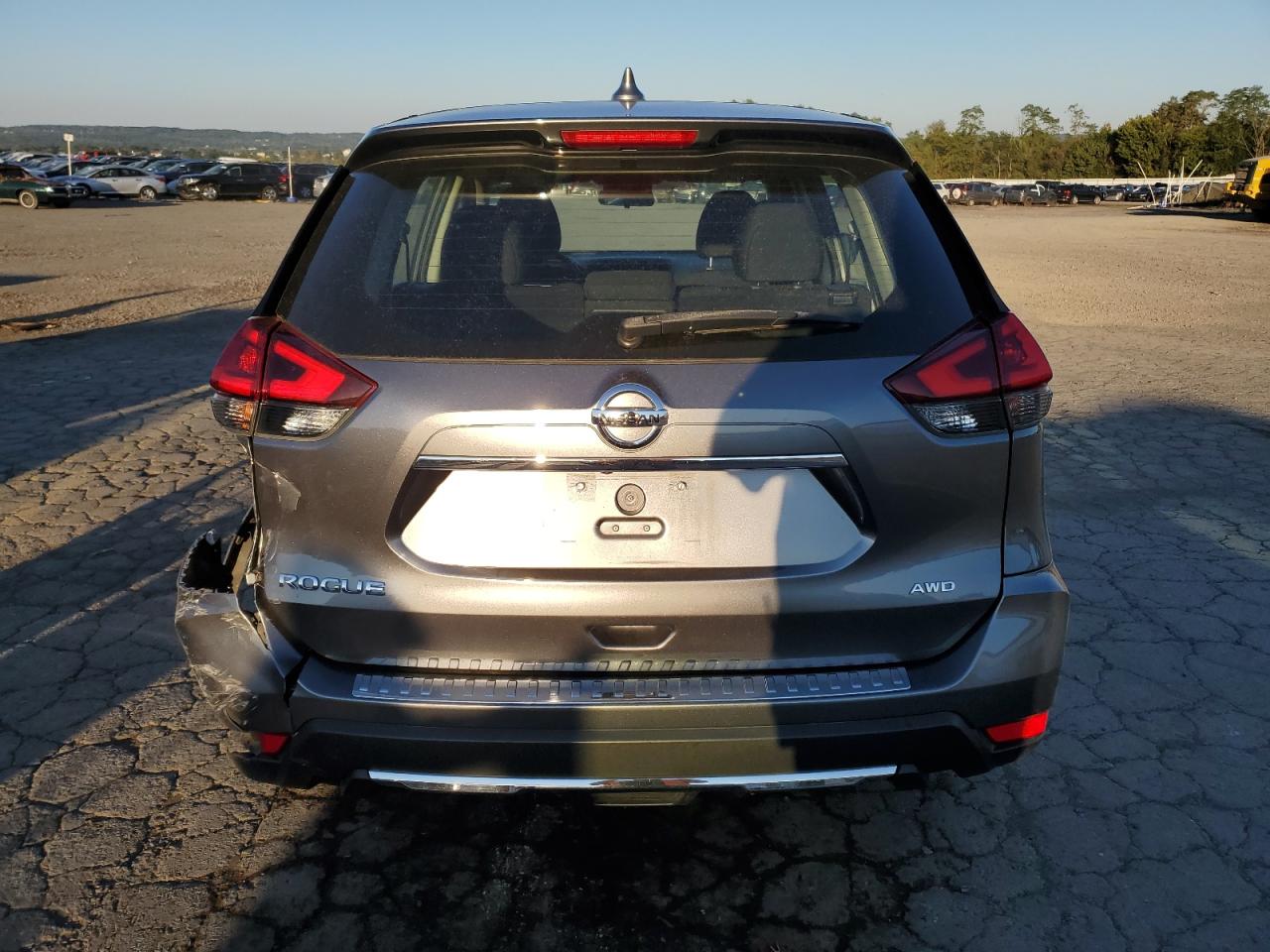 2018 Nissan Rogue S VIN: KNMAT2MV6JP510536 Lot: 70767364