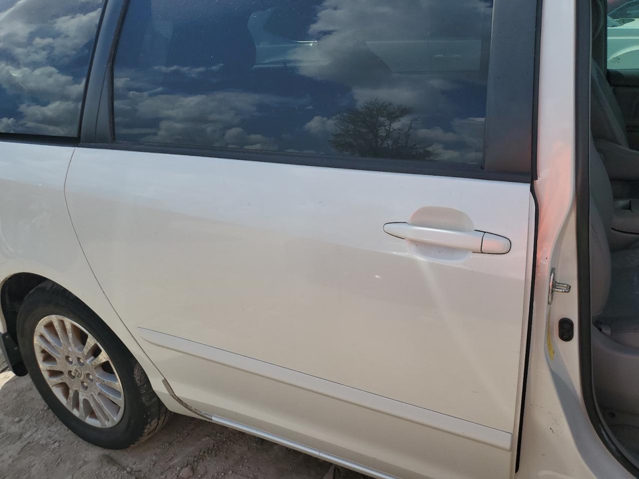 2007 Toyota Sienna Xle VIN: 5TDZK22C57S097577 Lot: 73731474