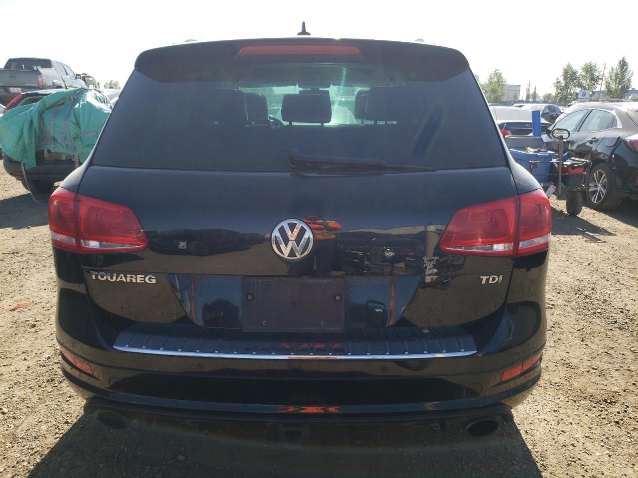 2014 Volkswagen Touareg Tdi VIN: WVGDP9BP8ED011139 Lot: 70052514