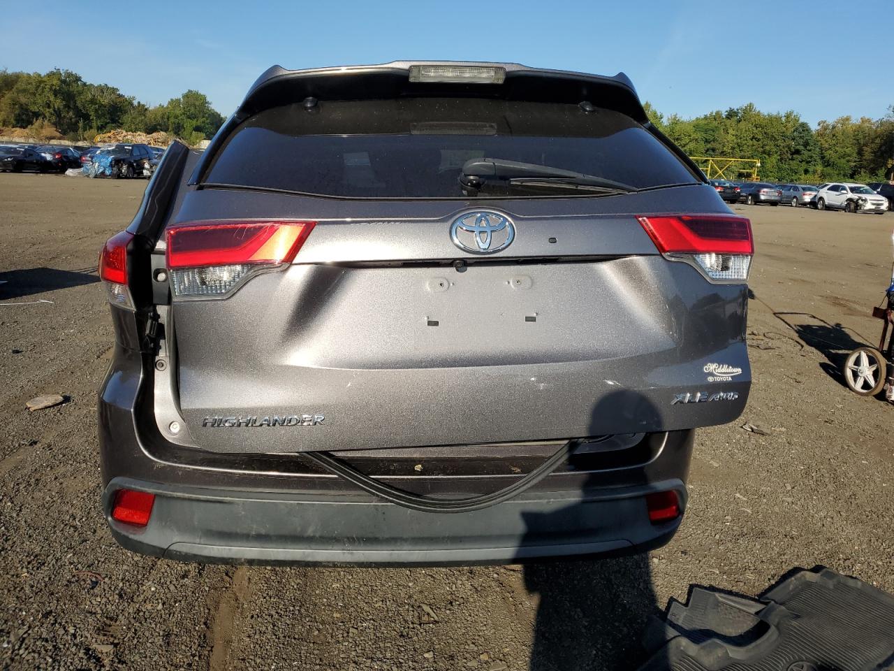 2017 Toyota Highlander Se VIN: 5TDJZRFH1HS470980 Lot: 71169244