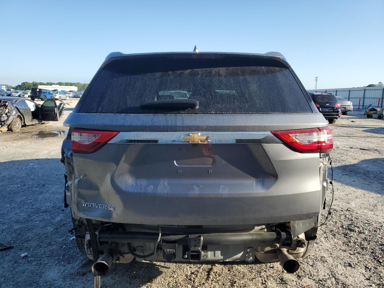 2018 Chevrolet Traverse Ls VIN: 1GNERFKW3JJ207310 Lot: 72350214